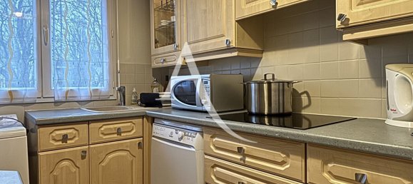 Apartamento de 2 dormitorios en Massy, France No. 147345 3