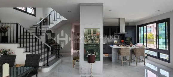 3 Schlafzimmer Haus in Phuket, Thailand, Nr. 70756 3