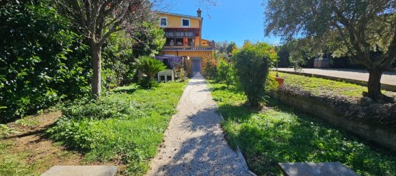 8 rooms Villa in Fiano Romano, Italy No. 4820 11