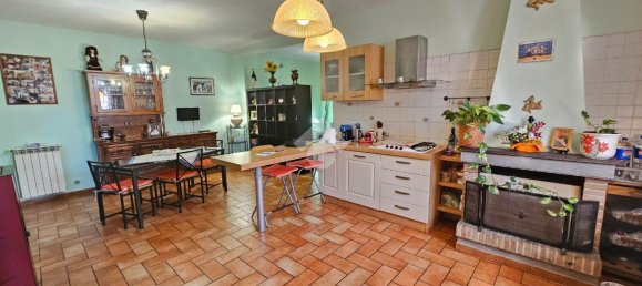 8 rooms Villa in Fiano Romano, Italy No. 4820 4