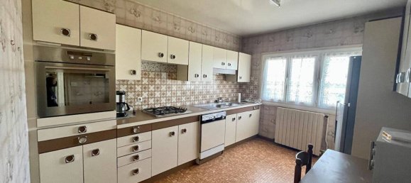 5 Schlafzimmer Haus in Chaumont-en-Vexin, France, Nr. 82364 4