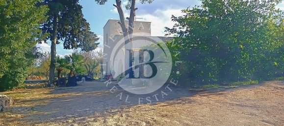 4 bedrooms Villa in Ostuni, Italy No. 156582 10