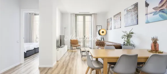2 rooms Apartment in Eixample, Spain No. 24910 2