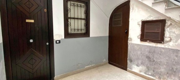 9 rooms Apartment in Palermo, Italy No. 178469 10