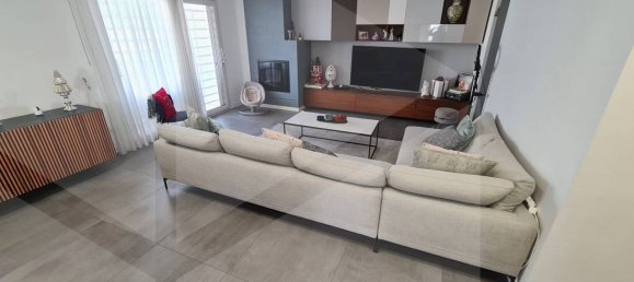 Квартира с 3 комнатами в Лушано, Италия № 24567 8