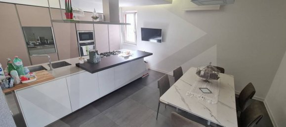 Квартира с 3 комнатами в Лушано, Италия № 24567 4