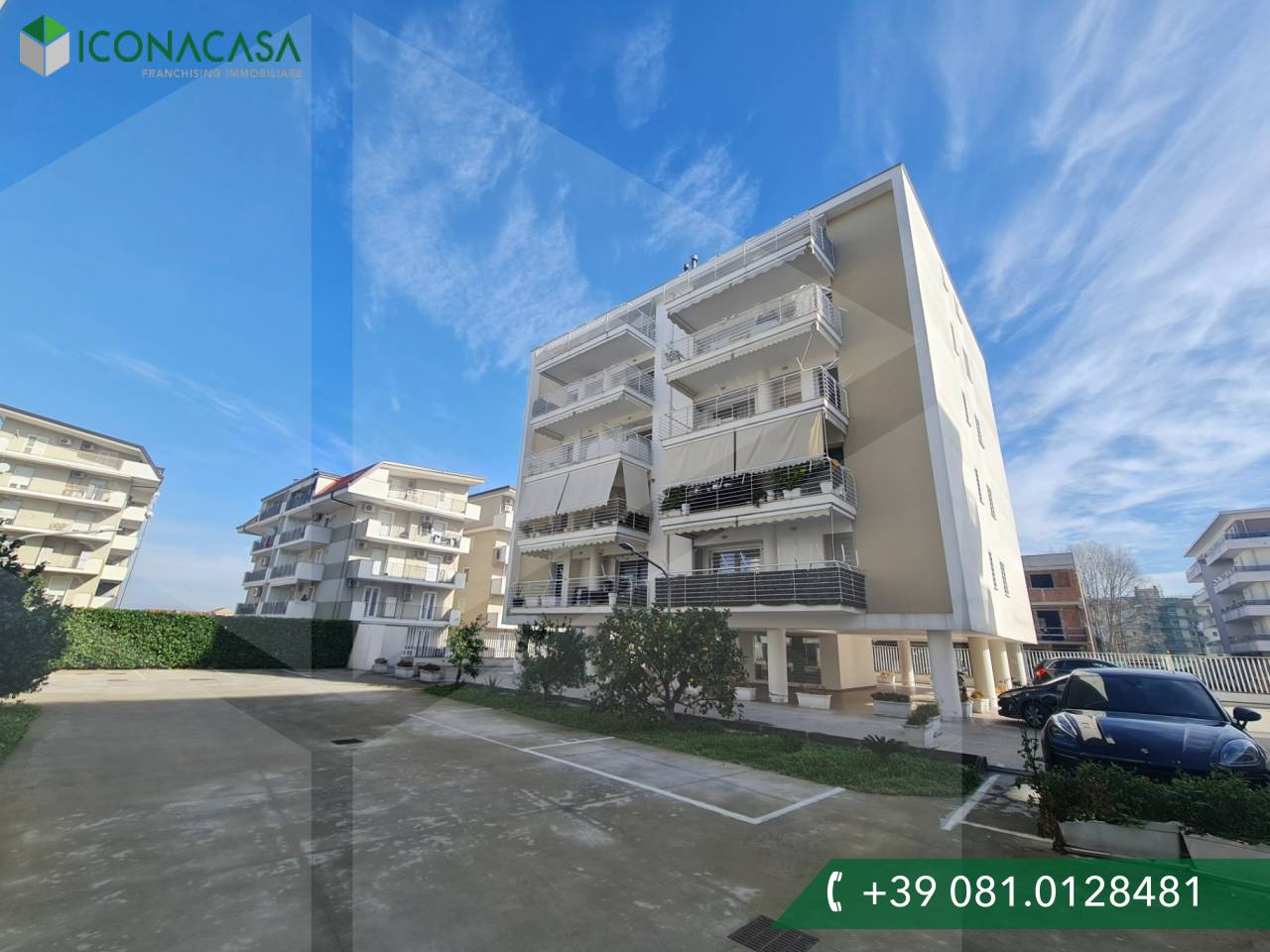 Квартира с 3 комнатами в Лушано, Италия № 24567