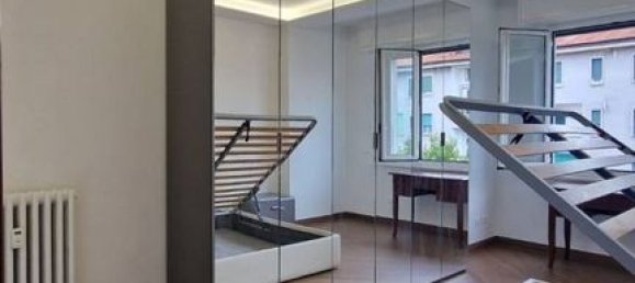3 bedrooms Apartment in Milan, Italy No. 310018 6