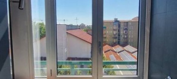 3 bedrooms Apartment in Milan, Italy No. 310018 23