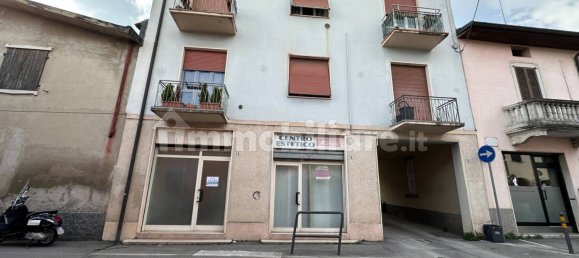 Imóvel comercial de 2 divisões em Treviolo, Italy N.º 14319 9