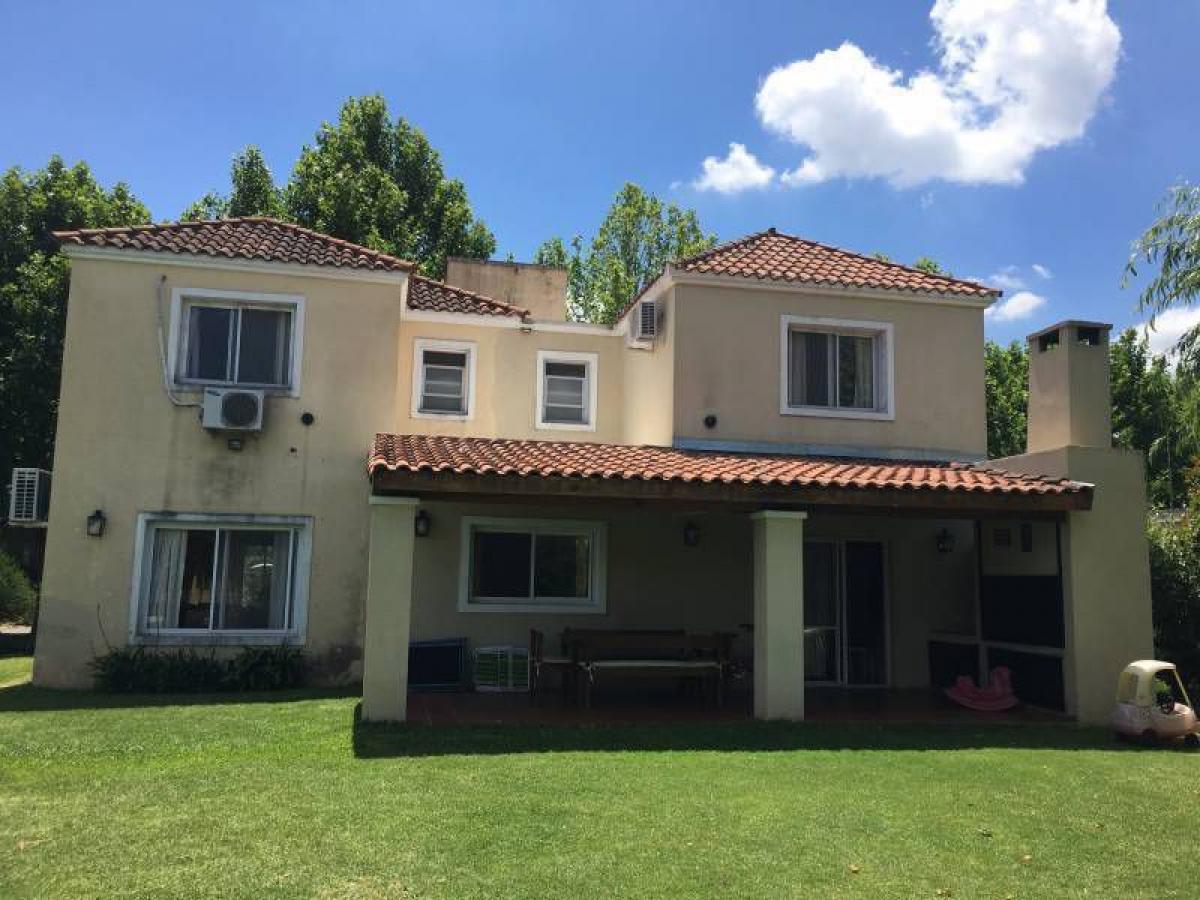 4 bedrooms House in Pilar, Argentina No. 91535