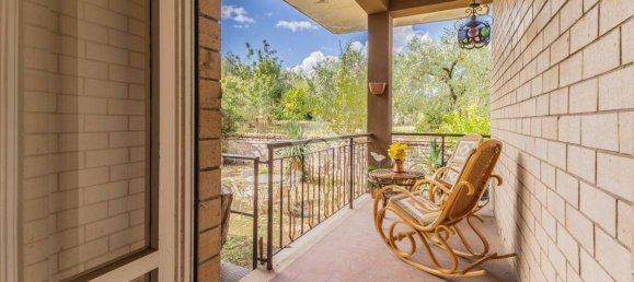 Квартира с 2 спальнями в Рончильоне, Италия № 267058 9