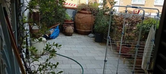 6 bedrooms Apartment in Vaiano, Italy No. 322301 4