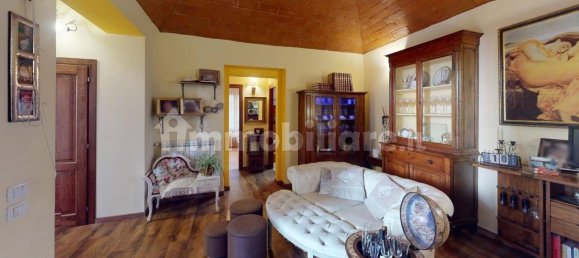 Квартира с 3 спальнями в Ластра а Синья, Италия № 222449 8