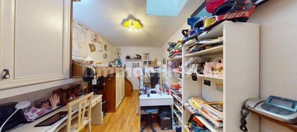 Квартира с 3 спальнями в Ластра а Синья, Италия № 222449 12