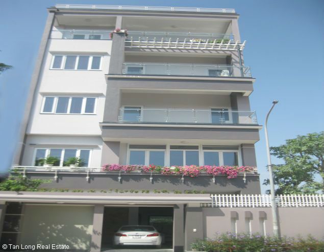 5 bedrooms House in Tay Ho, Vietnam No. 4721