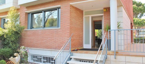 3 Schlafzimmer Stadthaus in Gava, Spain, Nr. 20 8