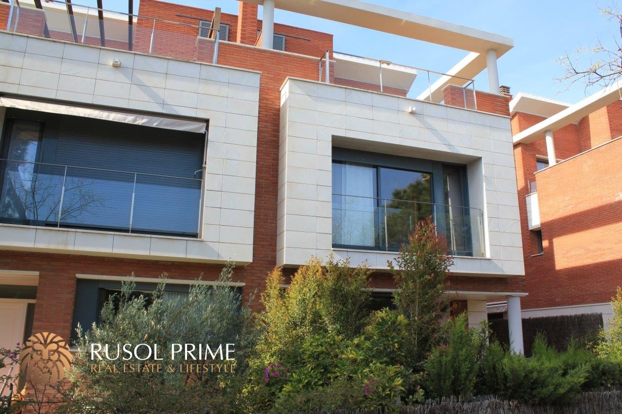 3 Schlafzimmer Stadthaus in Gava, Spain, Nr. 20