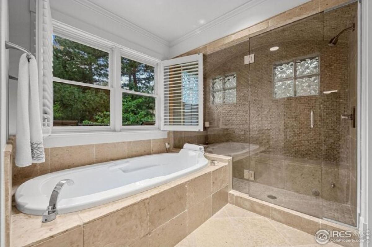 5 bedrooms House in Boulder, USA No. 431876