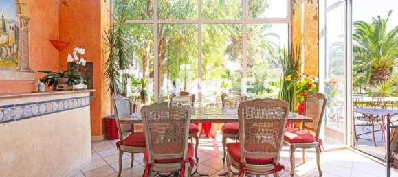 6 bedrooms Villa in Marseille, France No. 348719 23