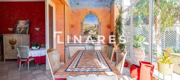 6 bedrooms Villa in Marseille, France No. 348719 24