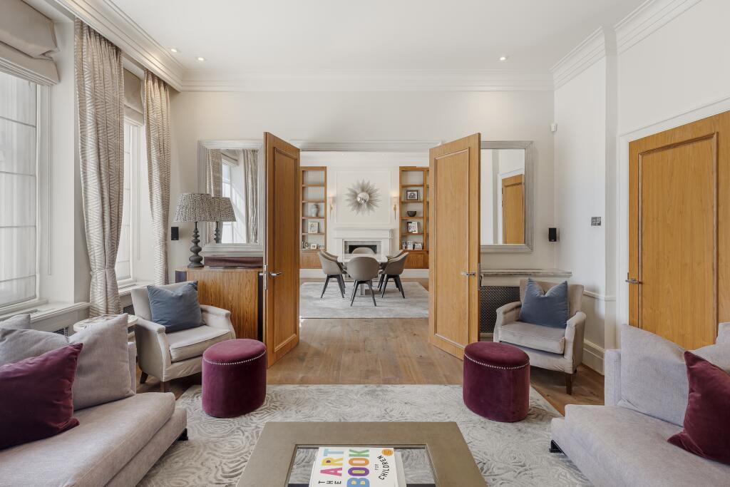 2 bedrooms Apartment in Mayfair, United Kingdom No. 13166