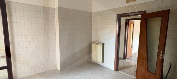 3 bedrooms Apartment in Caivano, Italy No. 19904 14
