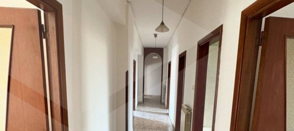 3 bedrooms Apartment in Caivano, Italy No. 19904 9