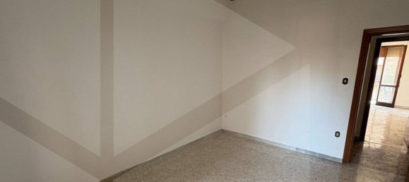 3 bedrooms Apartment in Caivano, Italy No. 19904 7