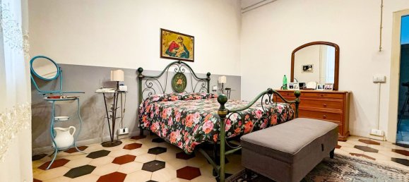 6 rooms House in Cascina, Italy No. 48909 11