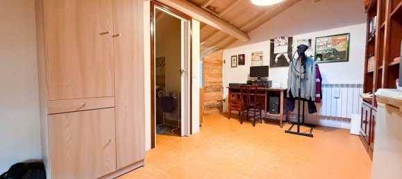 6 rooms House in Cascina, Italy No. 48909 16