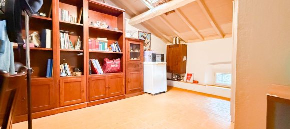 6 rooms House in Cascina, Italy No. 48909 15