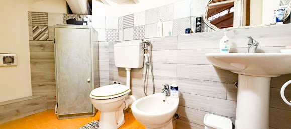 6 rooms House in Cascina, Italy No. 48909 12