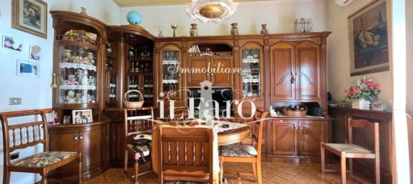 2 bedrooms Apartment in Campi Bisenzio, Italy No. 14275 4