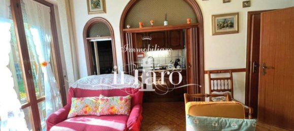 2 bedrooms Apartment in Campi Bisenzio, Italy No. 14275 10