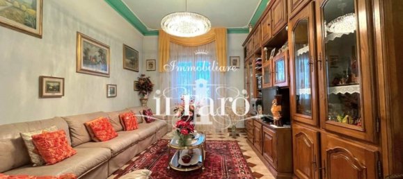 2 bedrooms Apartment in Campi Bisenzio, Italy No. 14275 6