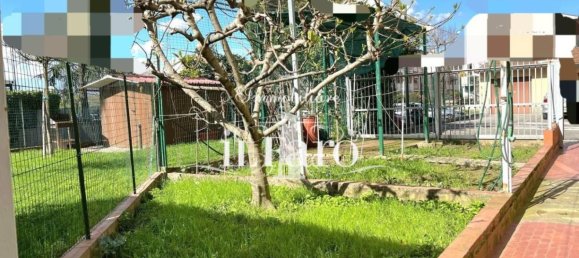 2 bedrooms Apartment in Campi Bisenzio, Italy No. 14275 2