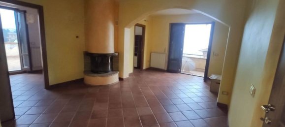 6 rooms Duplex in Foiano della Chiana, Italy No. 221249 5