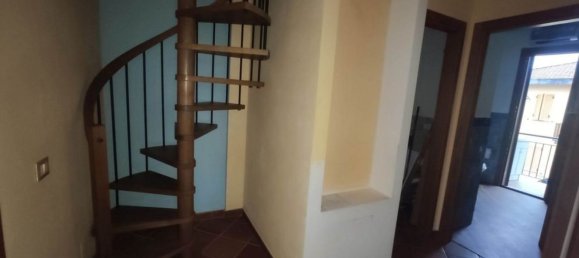 6 rooms Duplex in Foiano della Chiana, Italy No. 221249 17