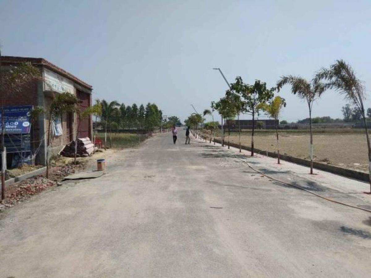  Land in Lucknow, India No. 34414