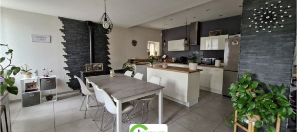 3 Schlafzimmer Haus in Theligny, France, Nr. 99422 5