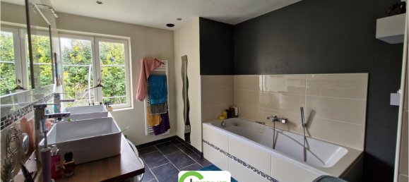 3 Schlafzimmer Haus in Theligny, France, Nr. 99422 8