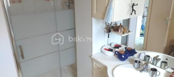 5 bedrooms House in Saint-Laurent-en-Gatines, France No. 85540 8