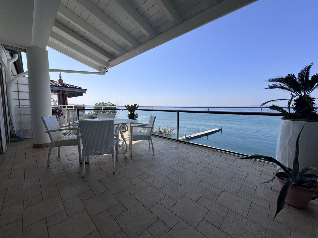 2 rooms Penthouse in Sirmione, Italy No. 137943
