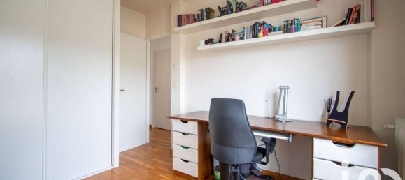 4 bedrooms Villa in Jouy-en-Josas, France No. 350659 15