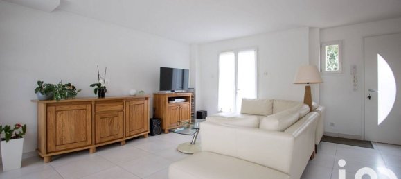 4 bedrooms Villa in Jouy-en-Josas, France No. 350659 3