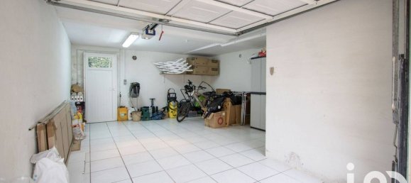 4 bedrooms Villa in Jouy-en-Josas, France No. 350659 23