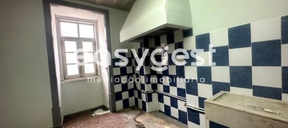 464m² Building in Coimbra, Portugal No. 164459 8