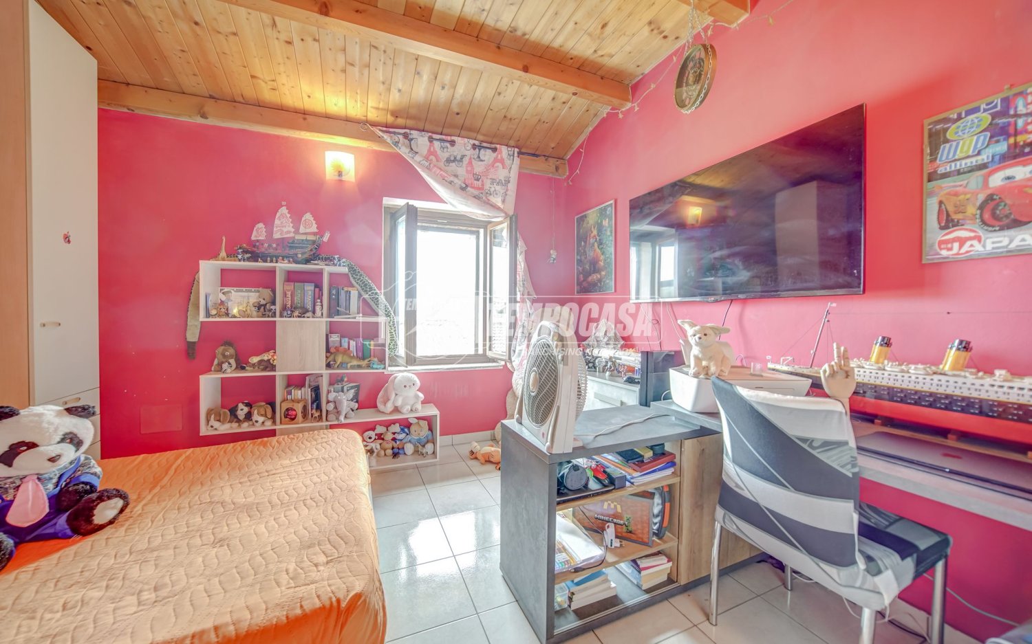 3 rooms House in Castano Primo, Italy No. 293704