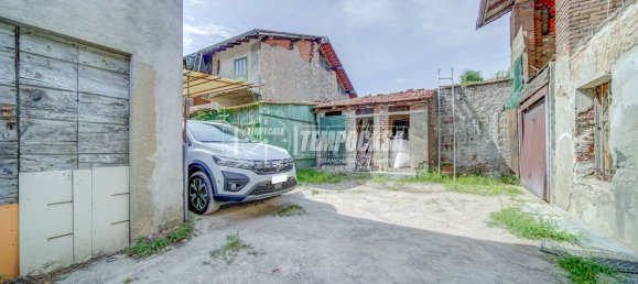 3 rooms House in Castano Primo, Italy No. 293704 9